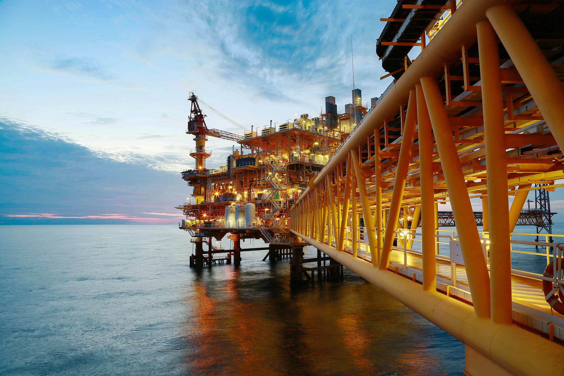 OFFSHORE ENGINEERING